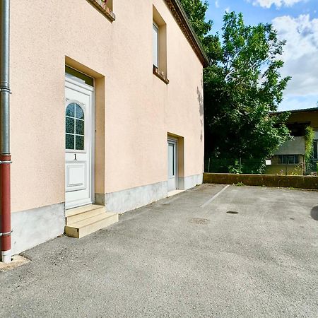 Le Cubry : Appart Hyper-Centre Avec Une Place De Parking Épernay Buitenkant foto